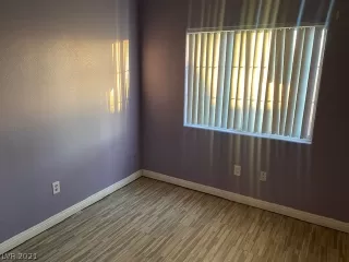 Photo #4: 2270767 Listing