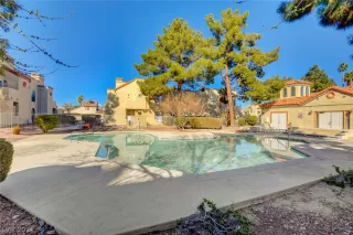 Photo #5: 2270790 Listing 