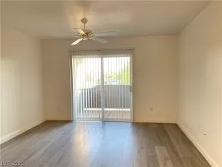 Photo #1: 2270794 Listing