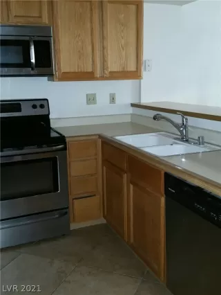 Photo #2: 2270822 Listing 