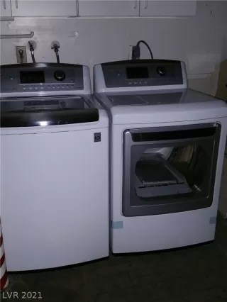 Photo #5: 2270822 Listing 