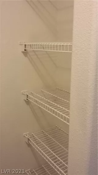 Photo #6: 2270870 Listing