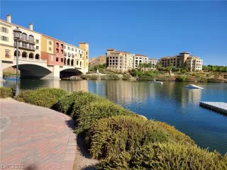 Photo #2: 2270937 Listing