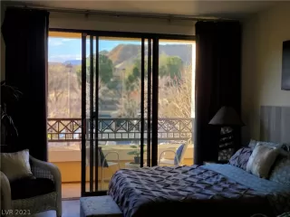 Photo #4: 2270937 Listing