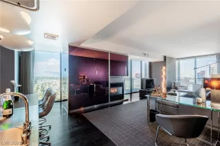 Photo #2: 2270972 Listing