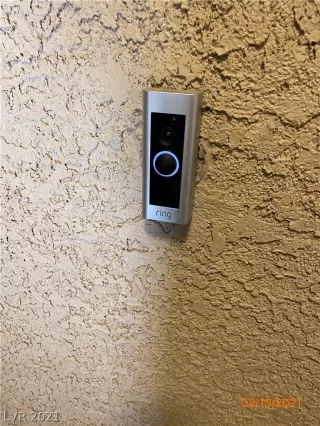 Photo #1: 2270973 Listing 