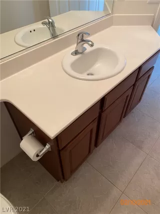 Photo #5: 2270973 Listing 