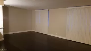 Photo #1: 2270980 Listing 