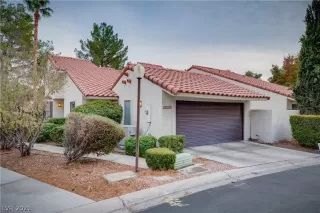 Photo #1: 2270986 Listing