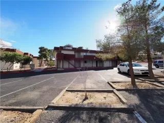 Photo #1: 2271006 Listing