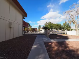 Photo #4: 2271006 Listing