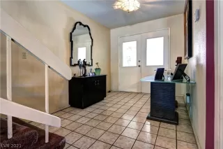 Photo #2: 2271037 Listing