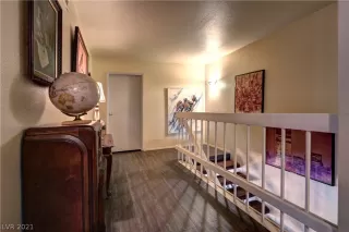 Photo #6: 2271037 Listing