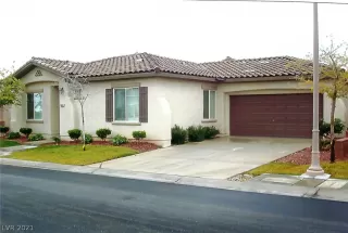 Photo #2: 2271041 Listing