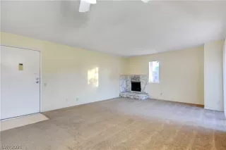 Photo #4: 2271042 Listing 
