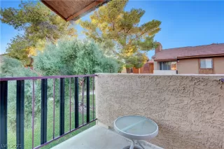 Photo #5: 2271042 Listing 