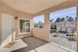 Photo #2: 2271046 Listing