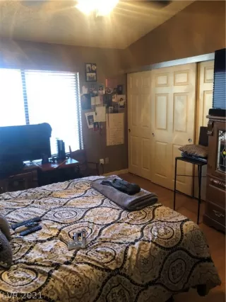 Photo #6: 2271049 Listing