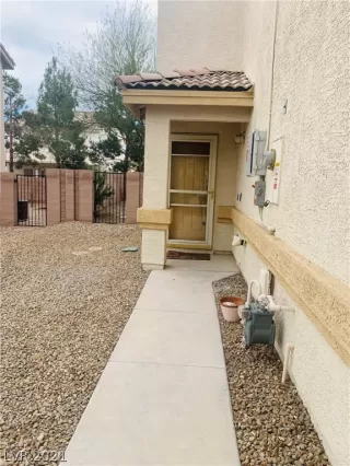 Photo #1: 2271054 Listing 