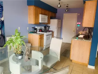 Photo #3: 2271054 Listing 