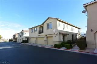 Photo #1: 2271092 Listing