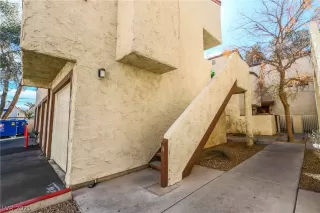 Photo #1: 2271129 Listing