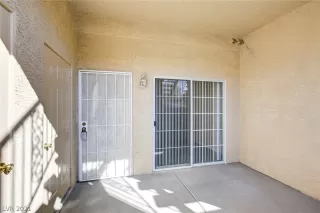 Photo #4: 2271209 Listing