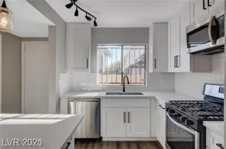 Photo #6: 2271232 Listing 