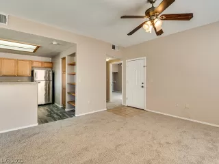 Photo #3: 2271245 Listing