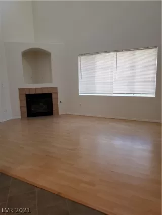 Photo #4: 2271272 Listing 