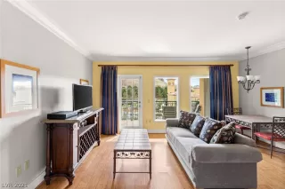 Photo #5: 2271287 Listing