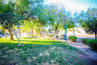 Photo #4: 2271292 Listing