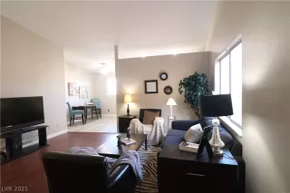 Photo #3: 2271315 Listing 