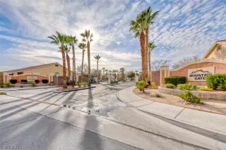 Photo #3: 2271329 Listing