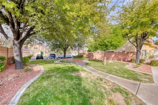 Photo #5: 2271329 Listing