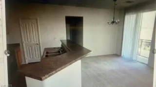 Photo #3: 2271339 Listing