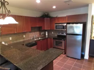 Photo #1: 2271397 Listing