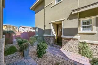 Photo #2: 2271400 Listing 