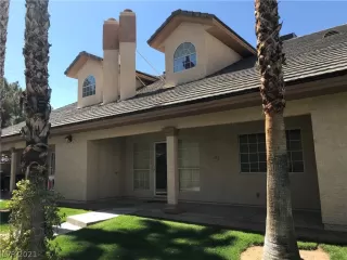 Photo #4: 2271413 Listing 