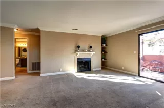 Photo #6: 2271423 Listing