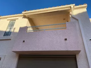 Photo #1: 2271429 Listing