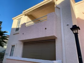 Photo #2: 2271429 Listing