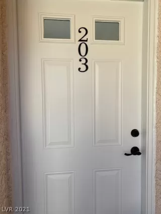 Photo #3: 2271429 Listing