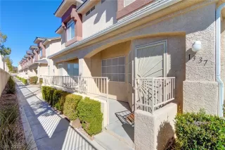 Photo #2: 2271442 Listing