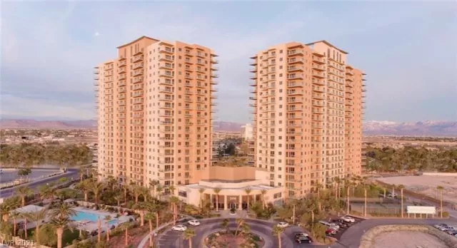 MLS: 2271498 Condo For Sale