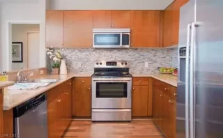 Photo #1: 2271498 Listing