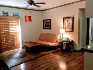 Photo #1: 2271517 Listing