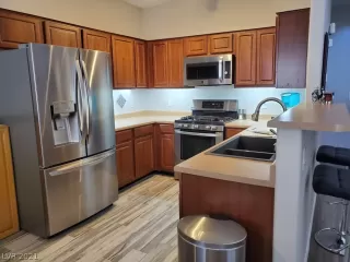 Photo #5: 2271540 Listing 