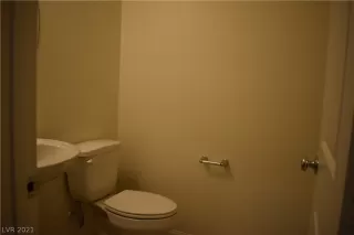 Photo #6: 2271548 Listing 