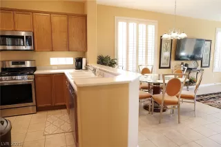 Photo #4: 2271555 Listing 